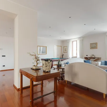 Brera Quadrilocale Di Lusso Con Sauna