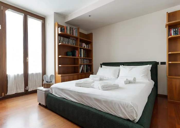 Brera Quadrilocale Di Lusso Con Sauna Mediolan